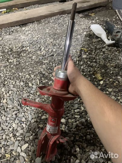 Спортивные передние стойки на приору