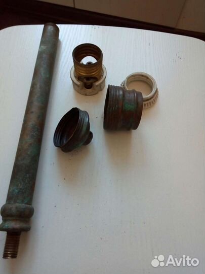 Старинный латунный патрон светильника