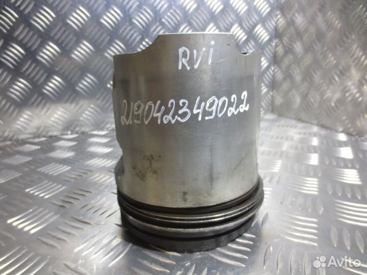 Поршень renault 5001848330