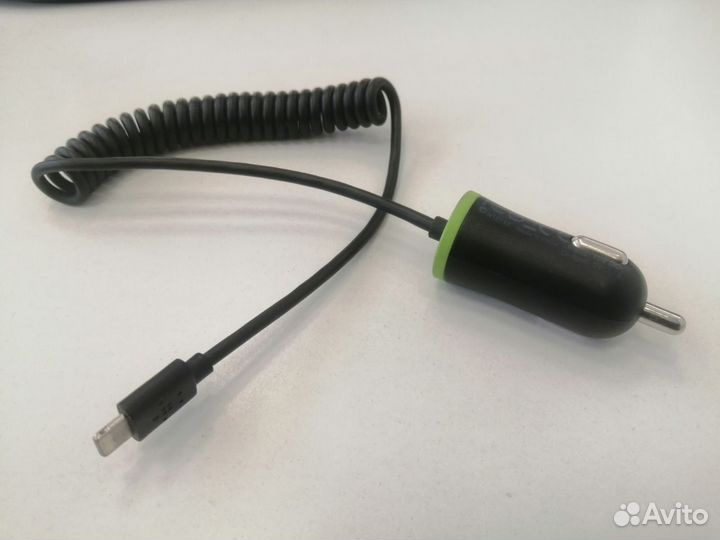 Автомобильное зарядное устройство Belkin F8J074