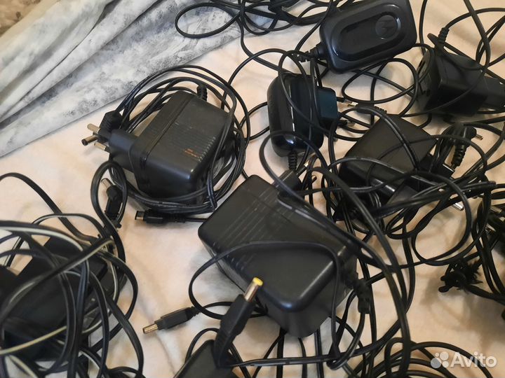 Провода кабели зарядные устройства блоки питания