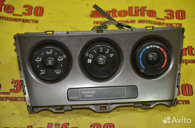 Блок управления отопителем Toyota Auris E150