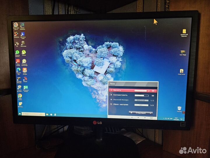 Монитор LG LED 22M35