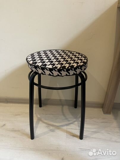 Табуретки для кухни мягкий