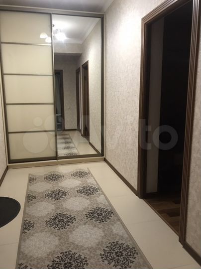 2-к. квартира, 65 м², 3/10 эт.