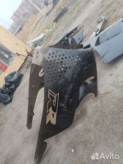 Запчасти на honda cbr900rr