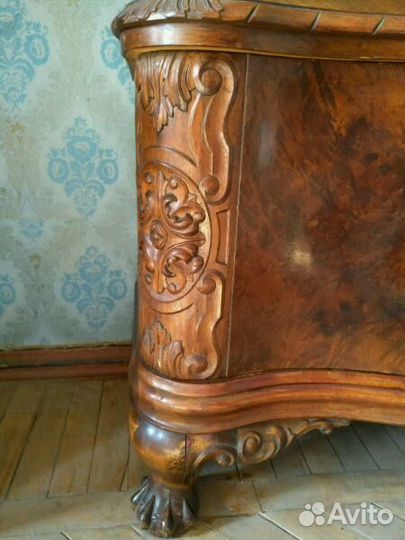 Горка на львиных лапах