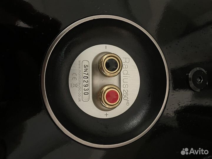 Музыкальные колонки monitor audio