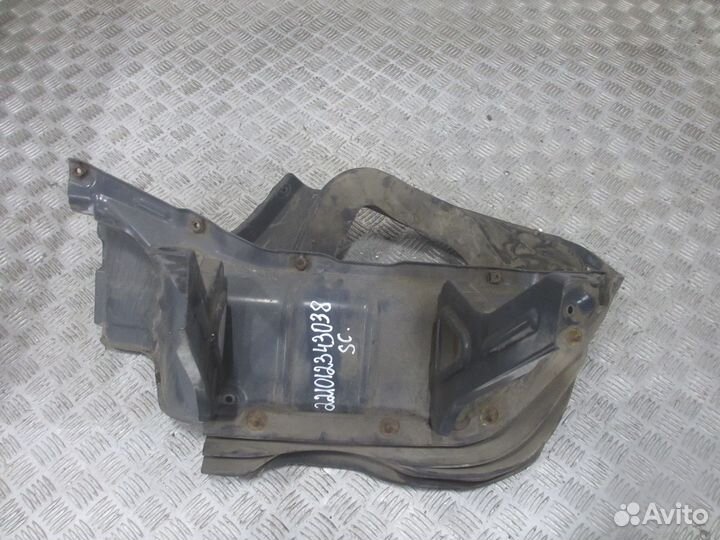 Кронштейн подножки правый Scania 1426110