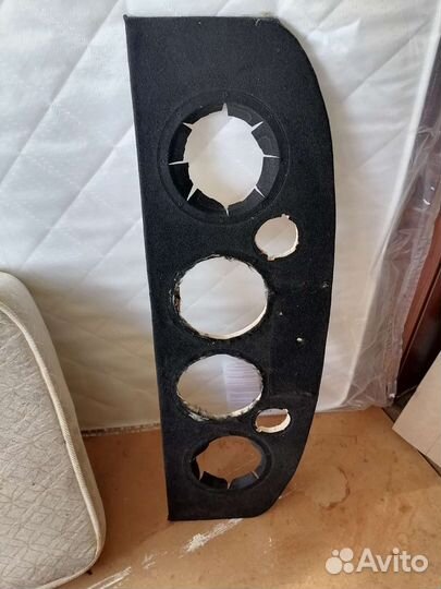 Акустическая полка на priora садан