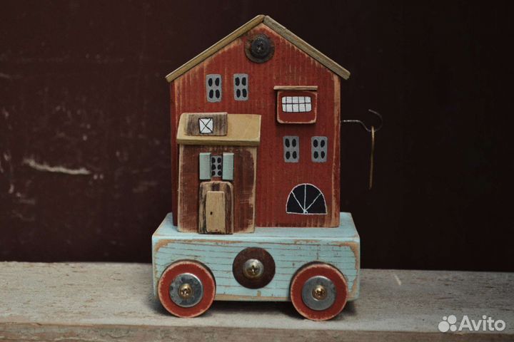 Домики деревянные