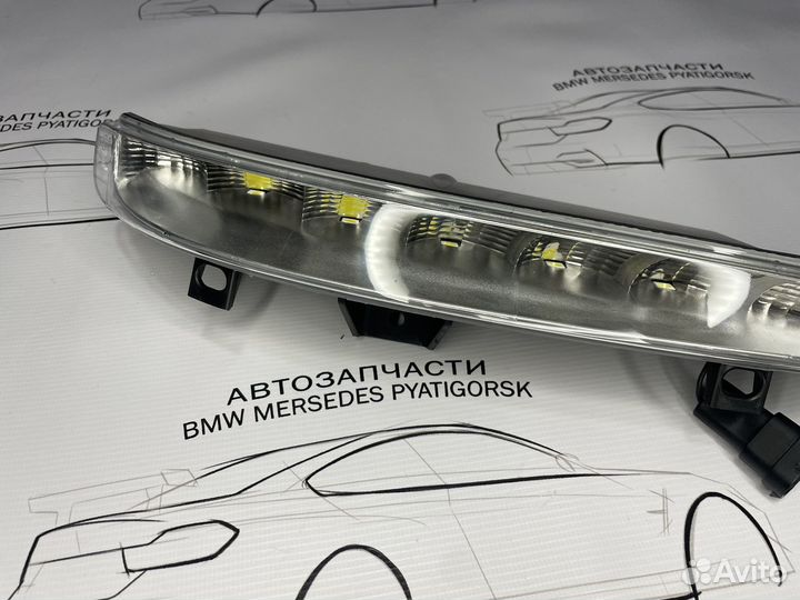 Левый ходовой огонь Mercedes W221 AMG 6.3 новый