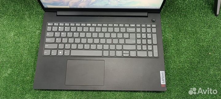 Ноутбук Lenovo SSD 1000gb+8gb