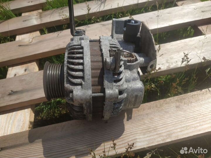 Генератор Honda Accord CR V