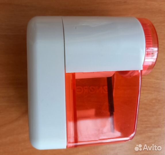 Машинка для удаления катышков