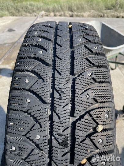 Bridgestone Ice Cruiser 7000 185/65 R15 88T