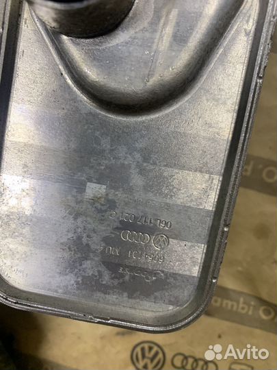 Радиатор масляный Audi 2.0T