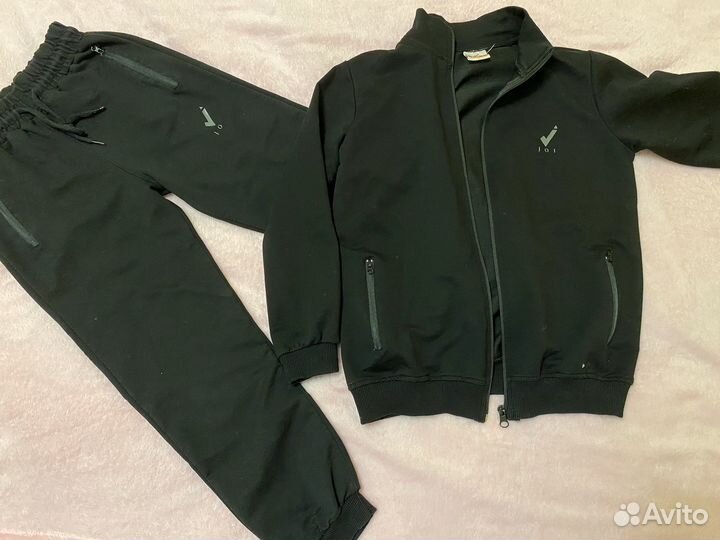 Спортивный костюм на мальчика 134