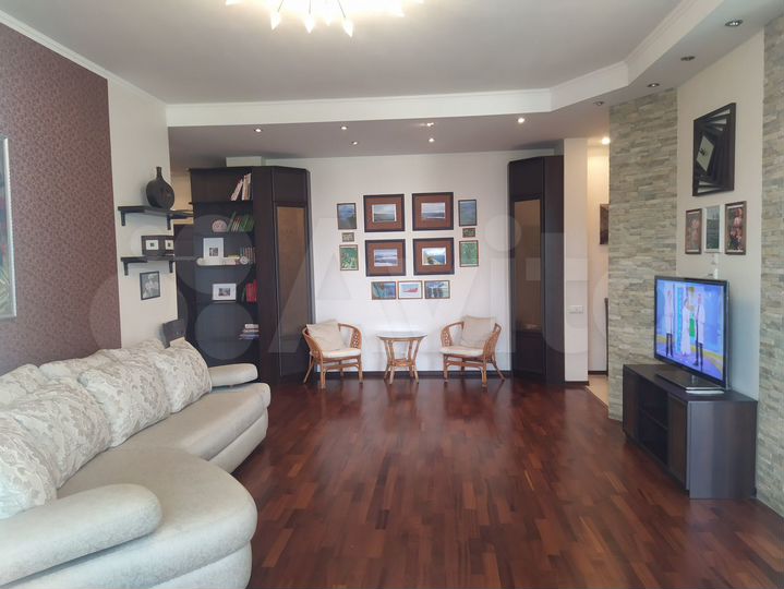 2-к. квартира, 85 м², 5/9 эт.