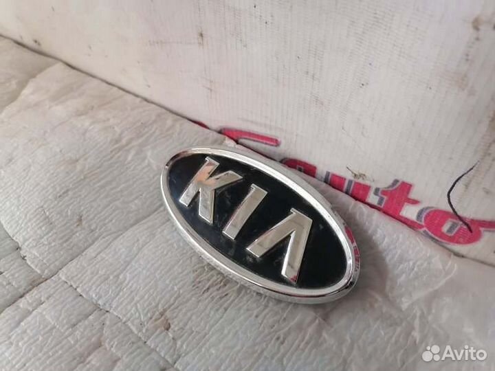 Эмблема Kia Ceed 1