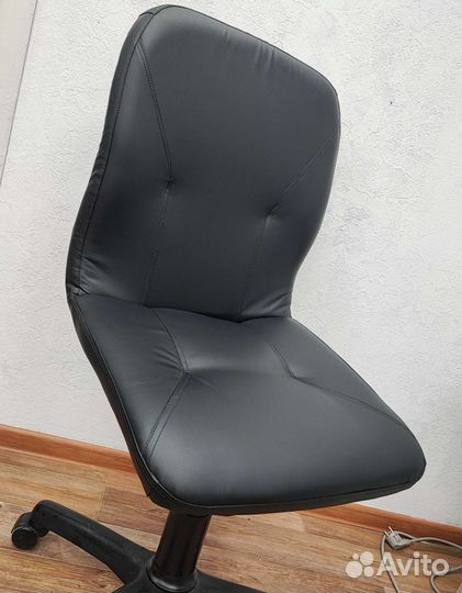 Стул мастера и клиента