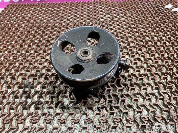 Насос гидроусилителя Соренто 1 D4CB Kia Sorento