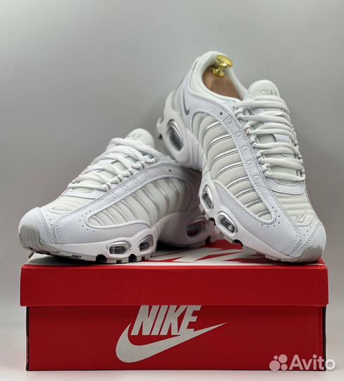 Nike Air Max Tailwind 4