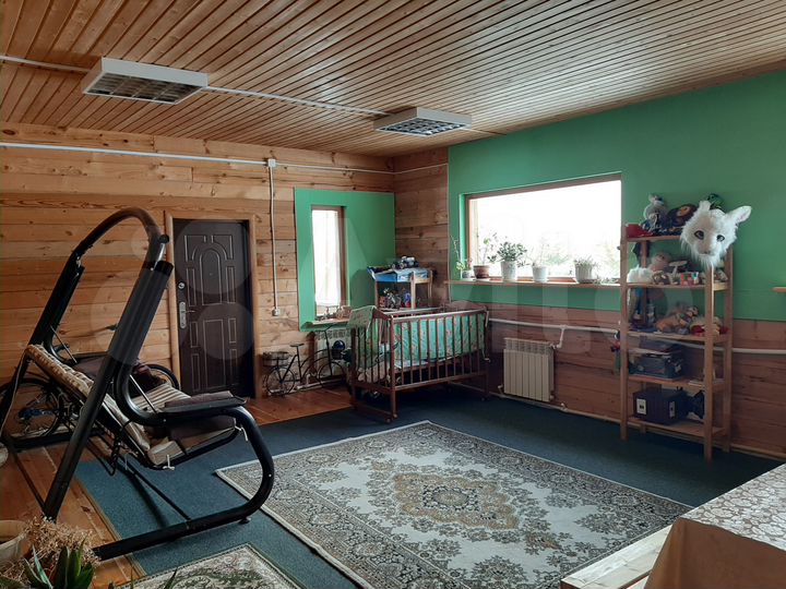 Дом 448 м² на участке 2,8 га