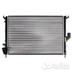 Радиатор двигателя Рено Логан 2 / 2014-наст. время