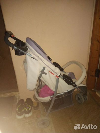 Прогулочная коляска трость