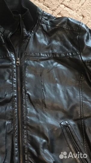 Мужс кожан куртка б/у 48-50 р и тапочки муж.42-43