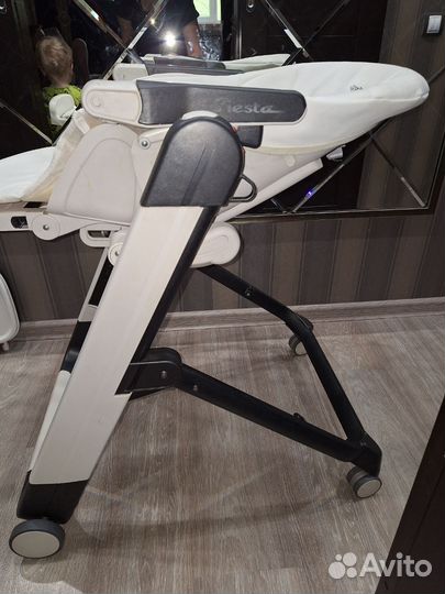 Стул для кормления peg perego