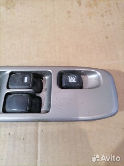 Блок управления стеклоподьемниками Mitsubishi Paje