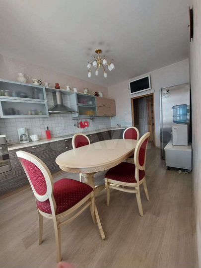 5-к. квартира, 170 м², 1/9 эт.