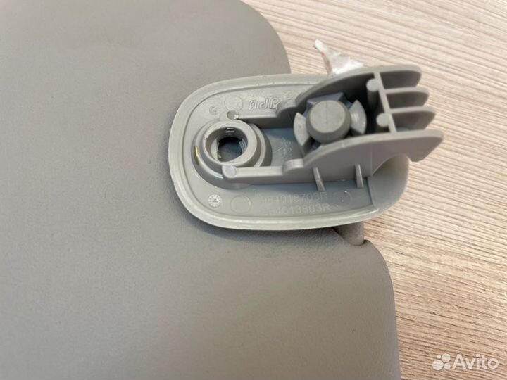 Козырек солнцезащитный левый Renault Logan