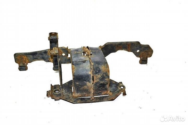 Петля воздушного дефлектора кабины, левая scania P