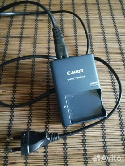 Зарядное устройство Canon св-2LXE