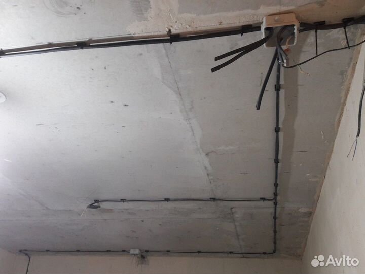 Электрик. Услуги электрика. Штробление