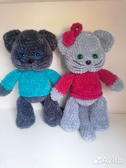 Плюшевые вязанные котята