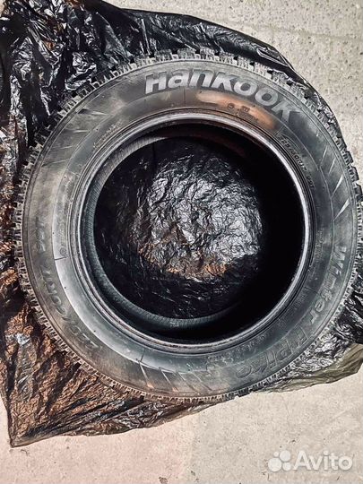 Hankook Winter I'Pike 225/60 R17