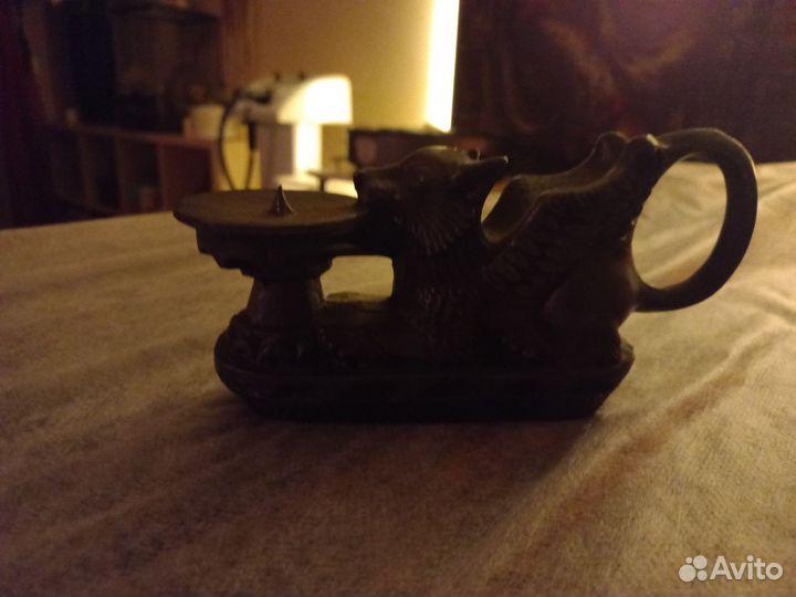 Подсвечник старинный крылатый лев