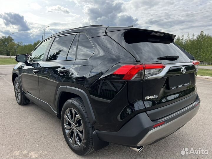 Toyota RAV4, 2023