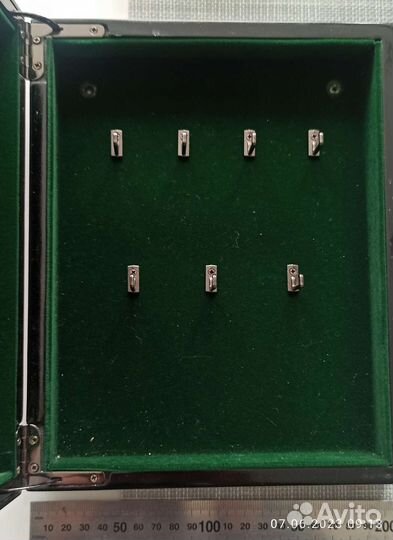 Шкатулка ключница с изображением корабля