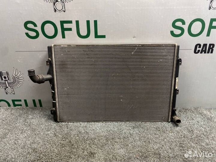 Радиатор охлаждения Volkswagen Passat B6