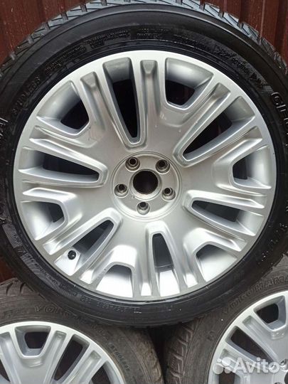 Для Bentley R19 оригинал с зимними шинами Yokohama