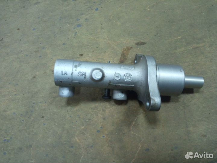 Цилиндр тормозной(главный) Форд Фокус Фьюжн Фиеста