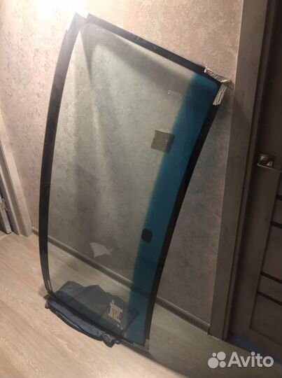 Лобовое стекло бор Land Cruiser 100/LX 470