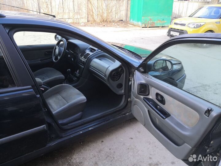 Renault Laguna 1.6 МТ, 1997, 240 000 км