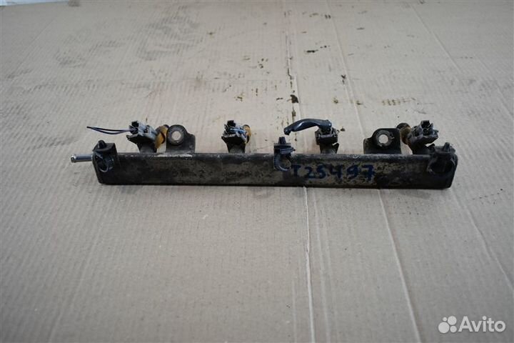 Форсунка топливная Suzuki Swift 3 поколение M15A