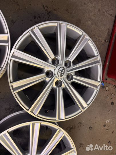 Диски R17 5x114.3 Toyota Lexus